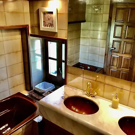 Pla De Moixons Country house *